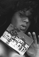 " Bons Baisers de Souillac", scan performance avec une photo de Souillac, Lauranne, 2001