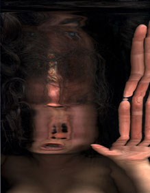 Dévorée par le miroir